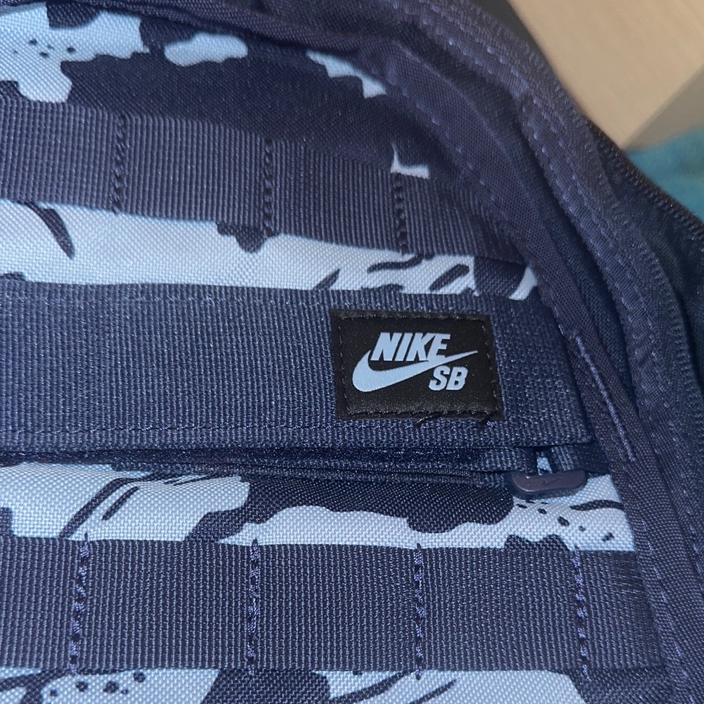 Nike SB Men's Backpack in Camo and Black